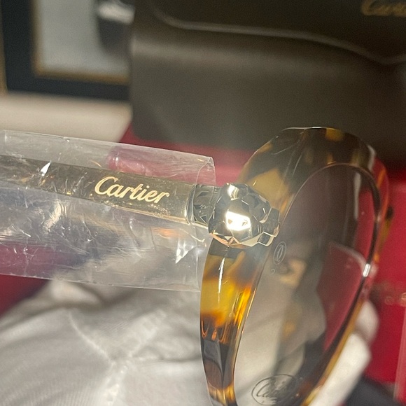 NWT Authentic Cartier Gold and Tortoise Sunglasses. - Picture 9 of 15